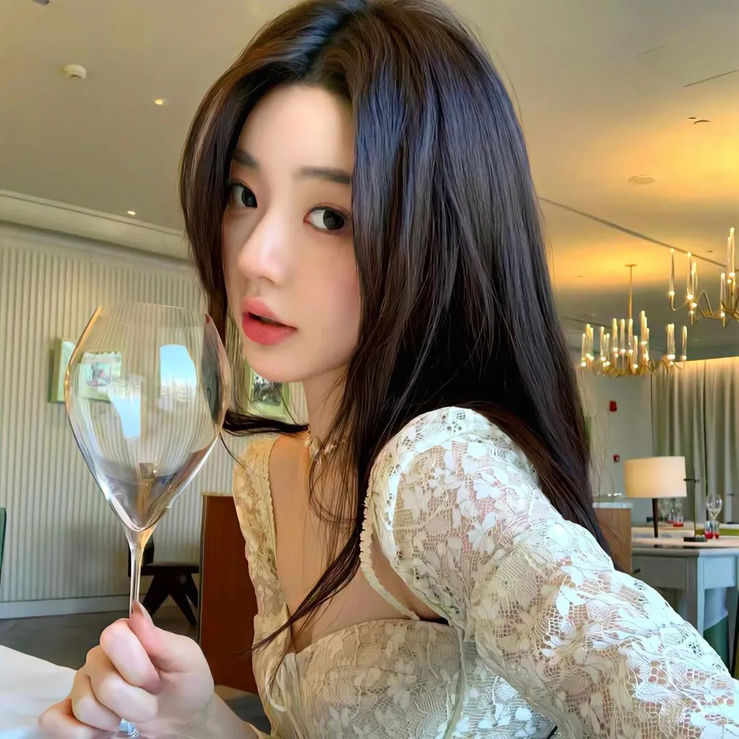 开局：丈夫把我锁在了海底牢笼